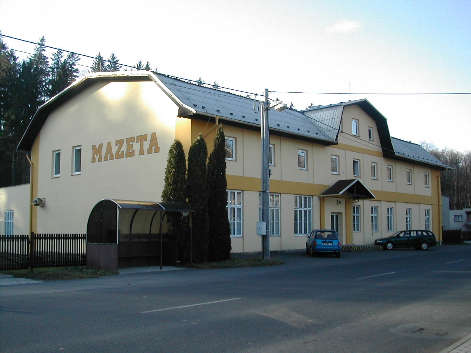 MAZETA - budova, pohled od Mořkova